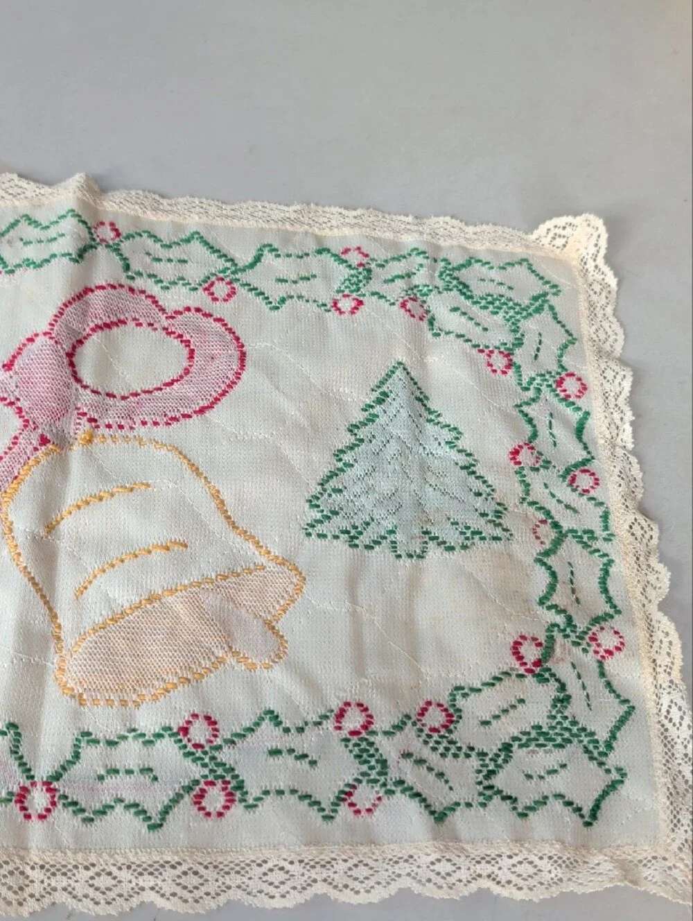 VTG Lot Of 2 Holiday Christmas Winter Decor